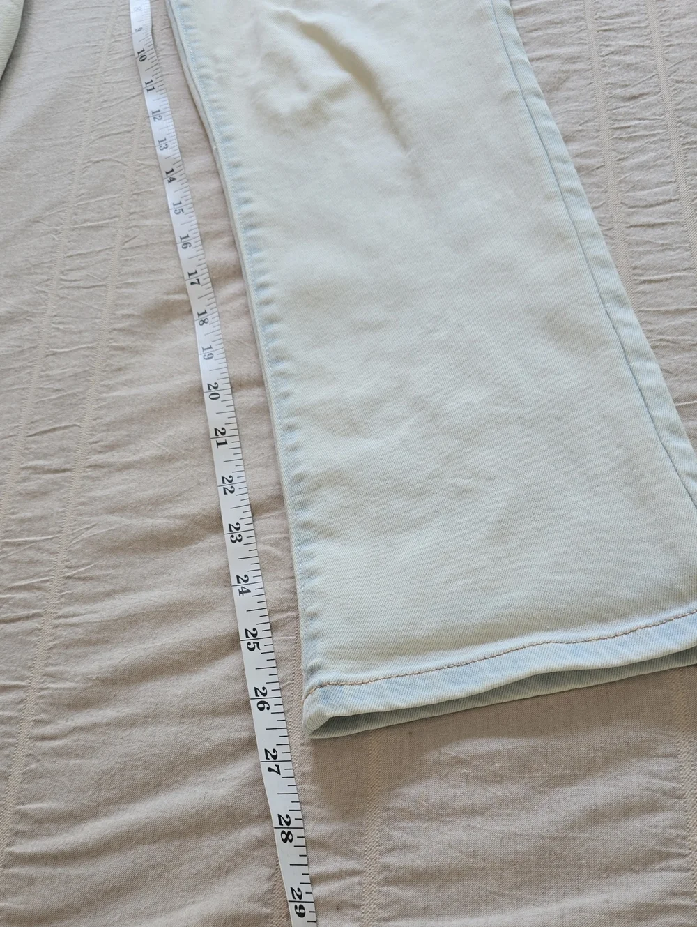 Vintage America Light Wash  Cuffed Women’s Jeans Size 2/26